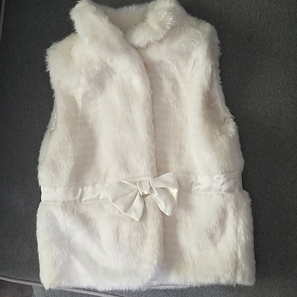 Faux fur girls vest